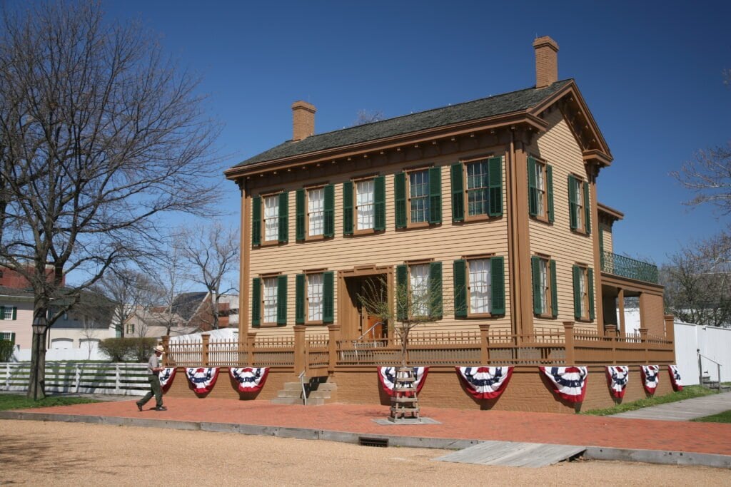 Lincoln's family home from outside