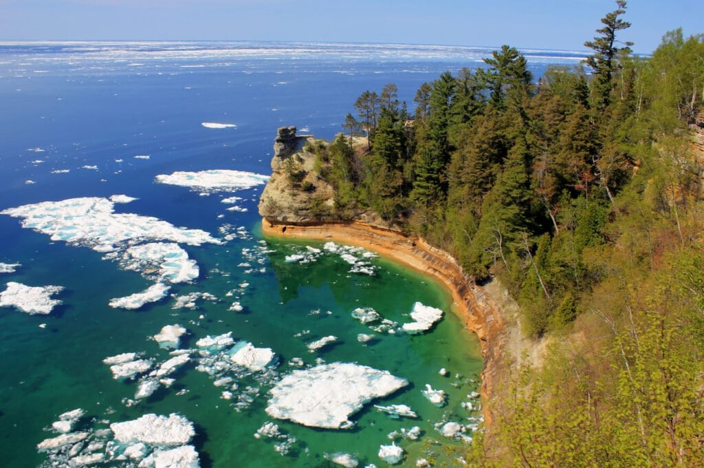 beautiful cliffs on the south shore of lake Superior
