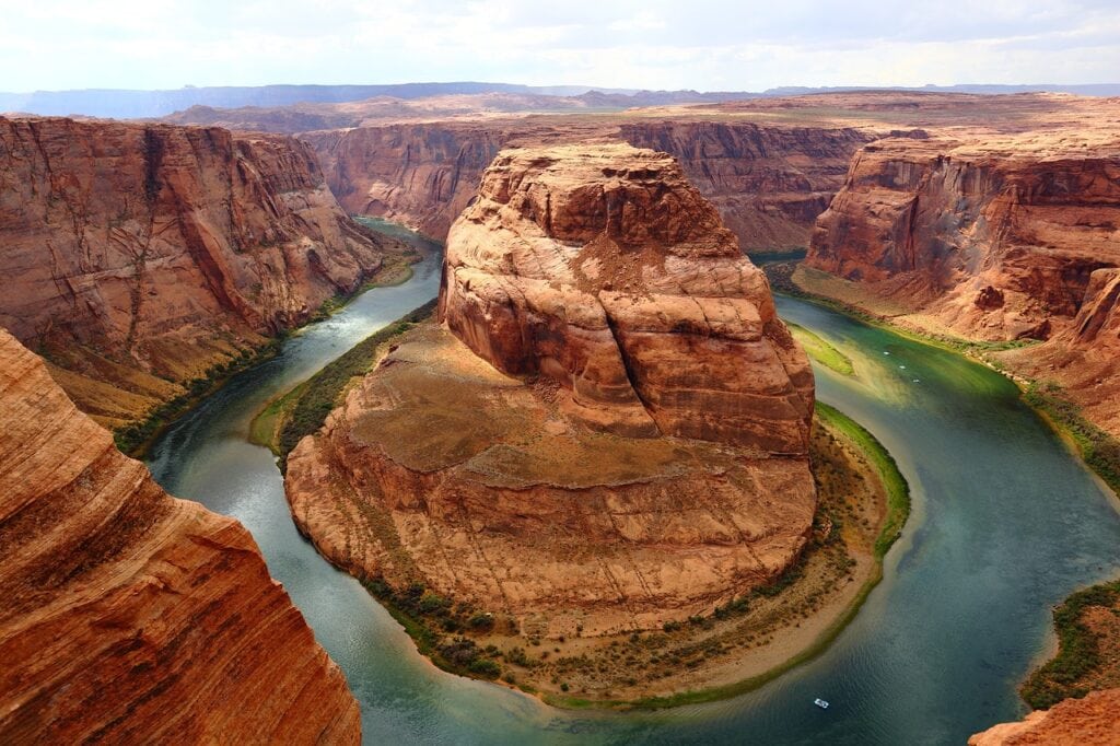 view of horseshoe bend in Grand Canyon National Park